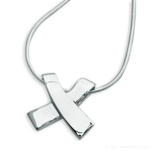 Silver Kiss Pendant