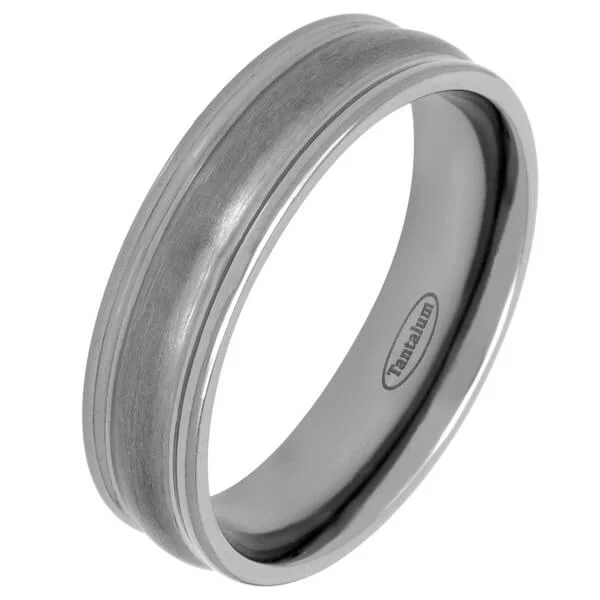 6mm Brushed Centre Ridged Tantalum Ring