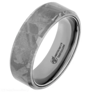 8mm Chamfered Meteorite Ring with Tantalum Liner