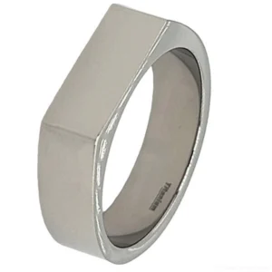 6mm Titanium Signet Ring
